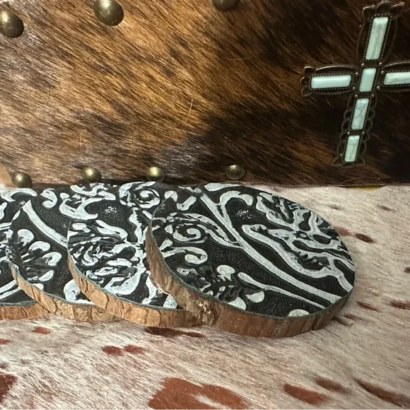 NWT Handmade Country wood Coasters - Picture 3 of 4